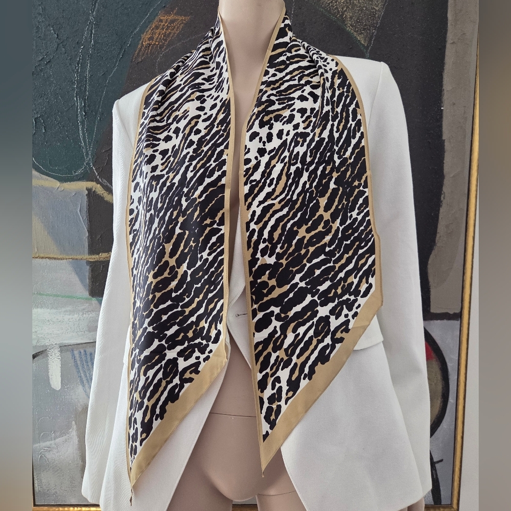 Vera Neumann | Animal Print Oblong Scarf
